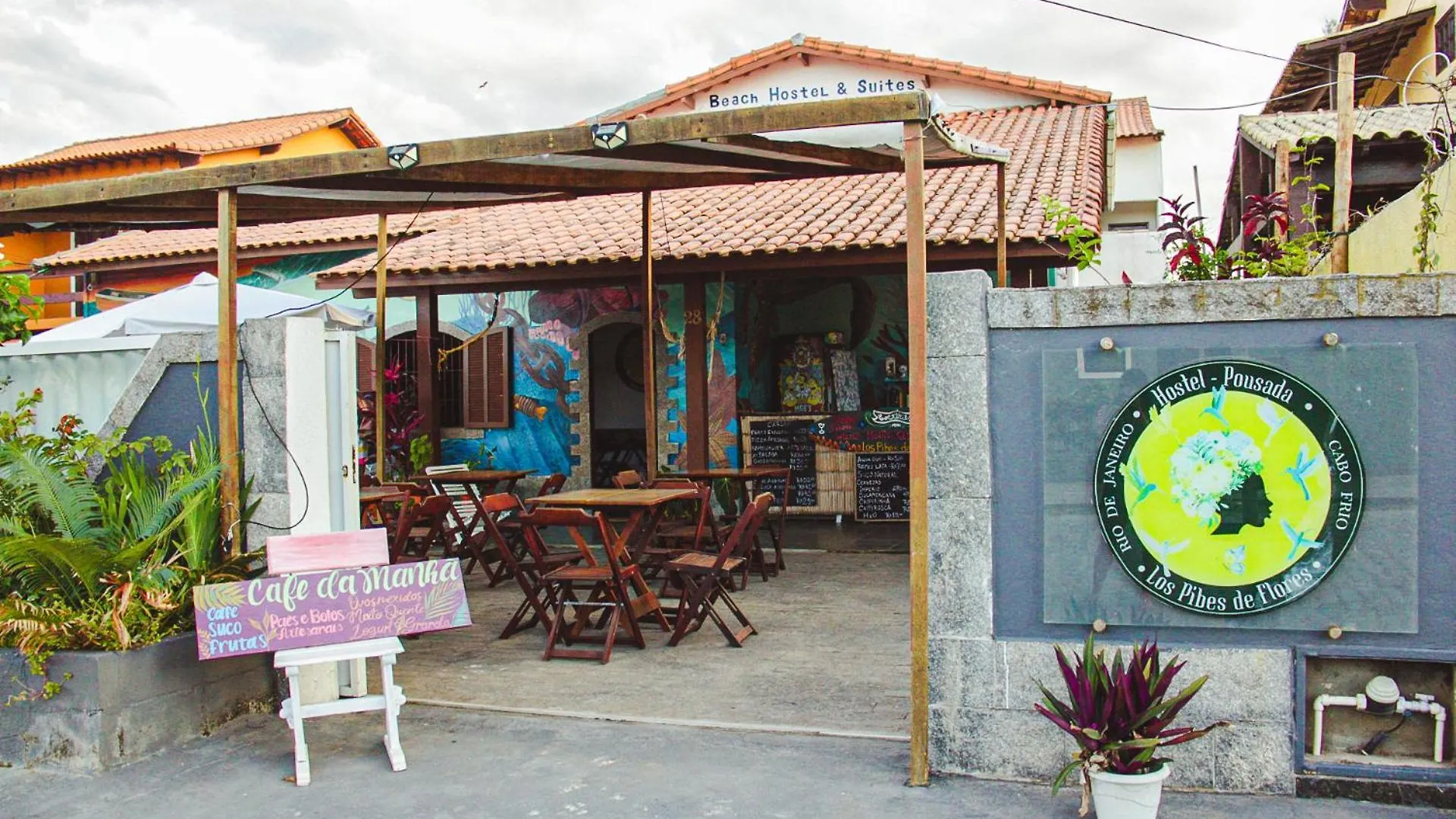Beach Hostel & Suites, Cabo Frio contacts